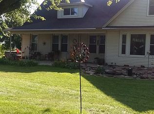 34467 SW 32nd Rd, Beatrice, NE 68310