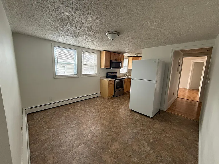 13 Union St #3 — Photo 2