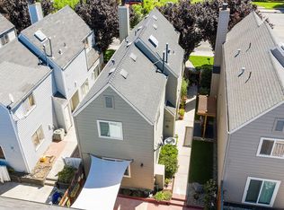 412 Golf Cir E, Manteca, CA 95337