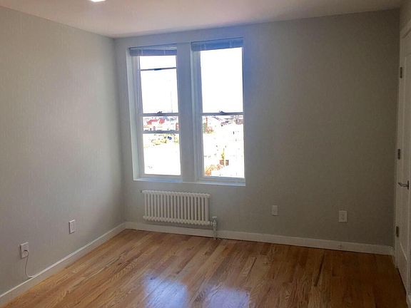 4th image of 266 E Broadway #4