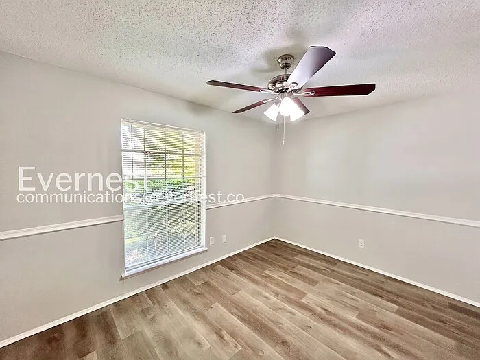 1505 Hanover Dr — Photo 17