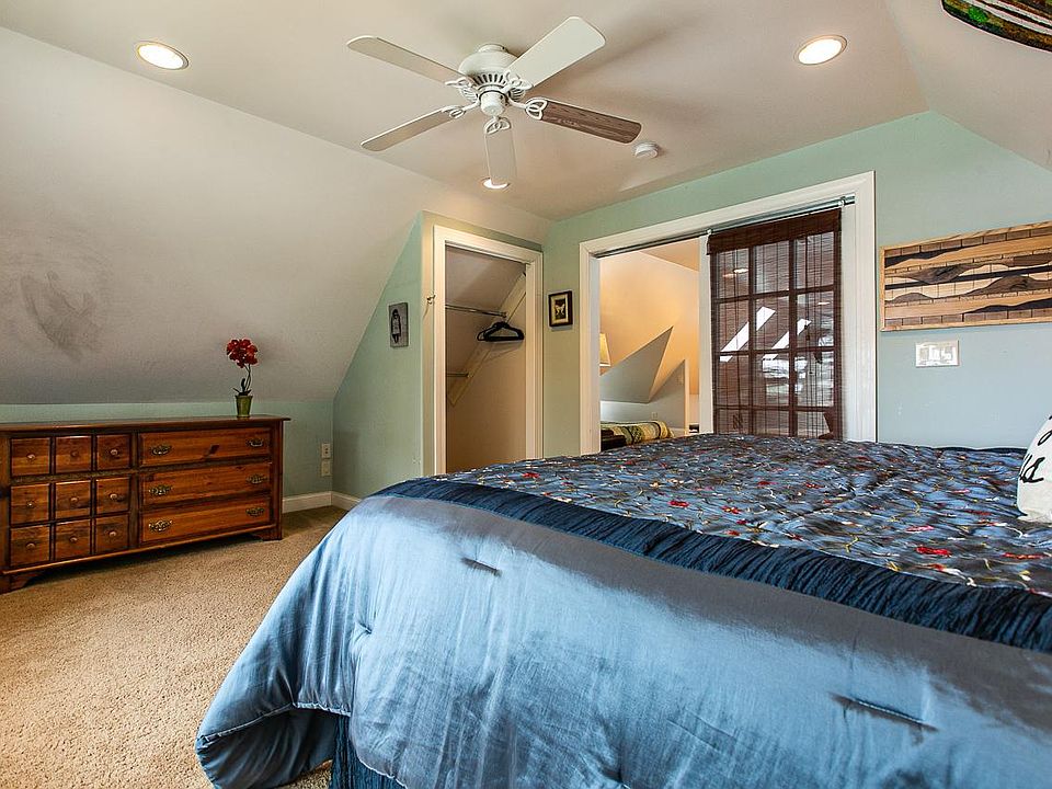 1st image of 1240 University Ave #3