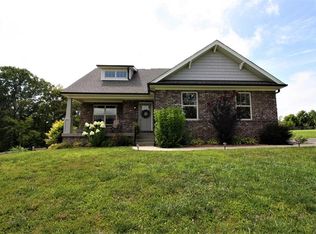 7102 Hollow Oak Ct, Crestwood, KY 40014