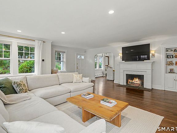 5th image of 60 Middlesex Road