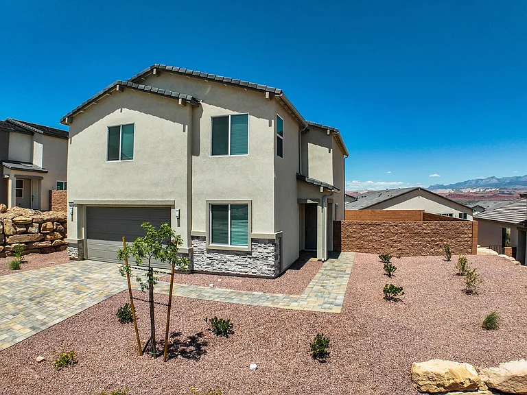 3068 W Orco Ln — Photo 3