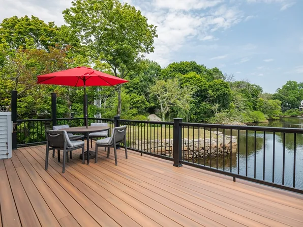 48 County St, Ipswich, MA 01938