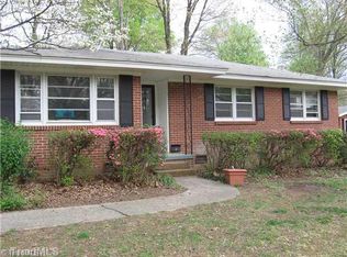 2712 Lilac Rd, Greensboro, NC 27408