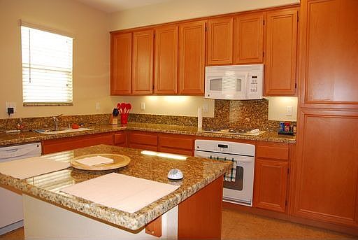 5th image of 2464 Longstaff Ct
