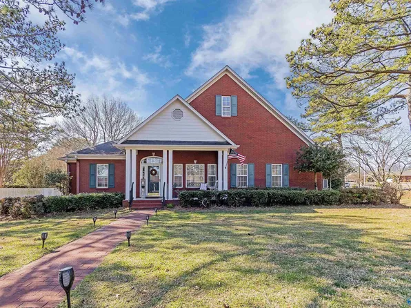 1400 Hickory St, Albertville, AL 35950