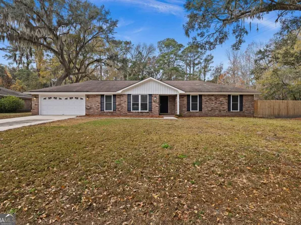 701 Leaning Oaks Dr, Savannah, GA 31410