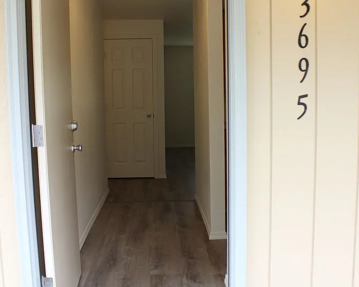 3695 SE Daren Dr — Photo 3