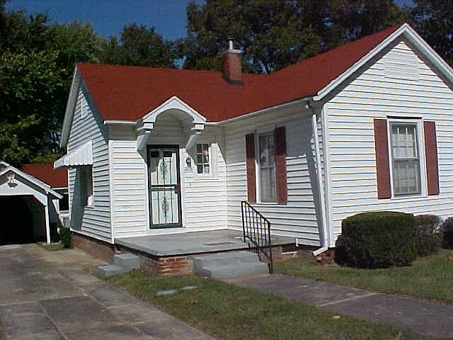 2nd image of 1018 Warner Ave