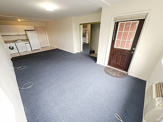 5th image of 11954 Metropolitan Ave APT 4D