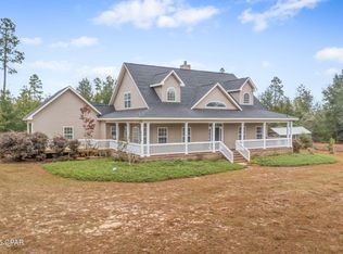 2415 Finch Cir, Chipley, FL 32428