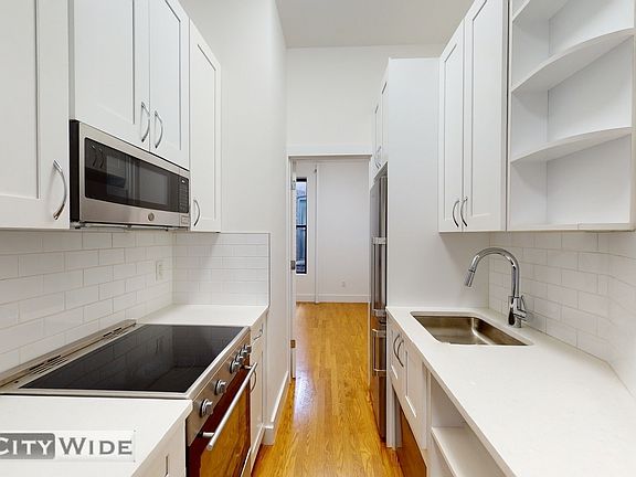 4th image of 588 Amsterdam Ave #5FE