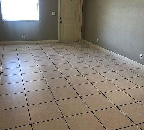 4th image of 550 NW 13 Avenue