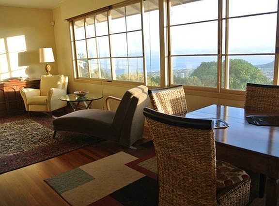 expansive view of Diamond head