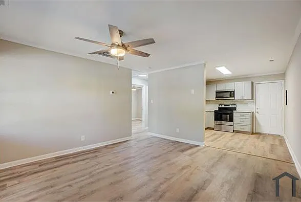1301 King Ave #E — Photo 9