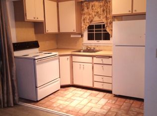 41 Gallup Ln, Waterford, CT 06385