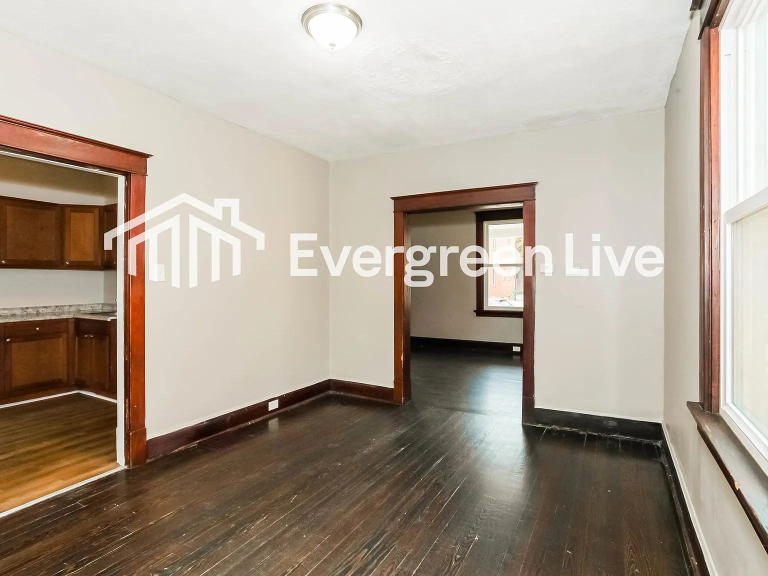 2 bed, 1.0 bath, 912 sqft, $1,395 — Photo 4