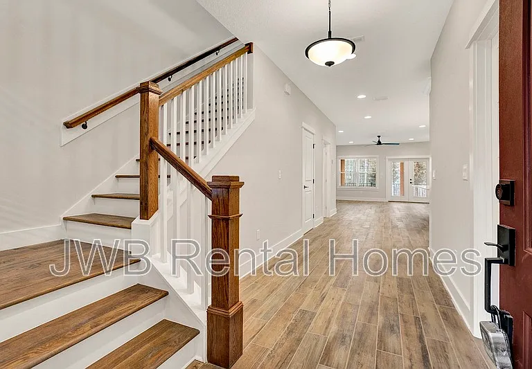 8859 Amalfi Ct — Photo 10