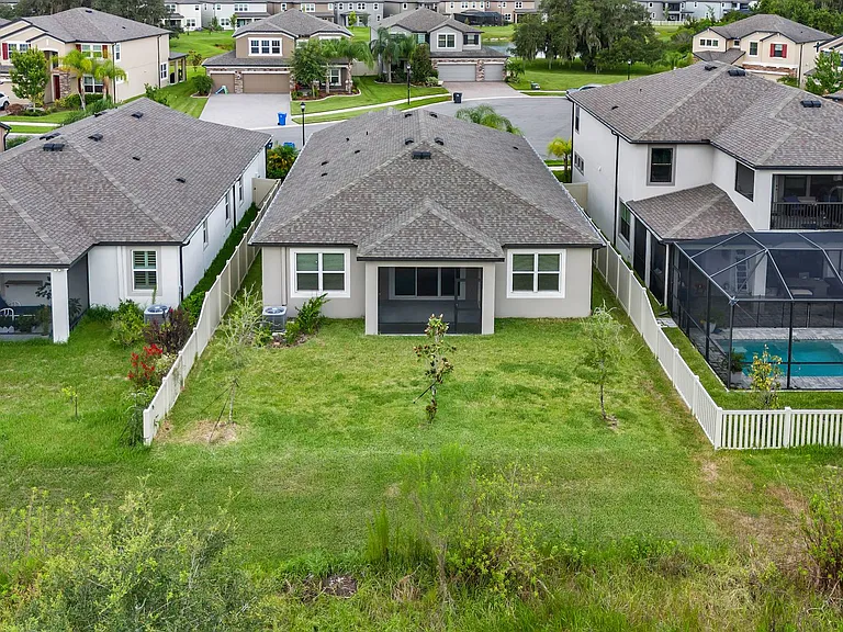 19455 Redwood Point Dr — Photo 35
