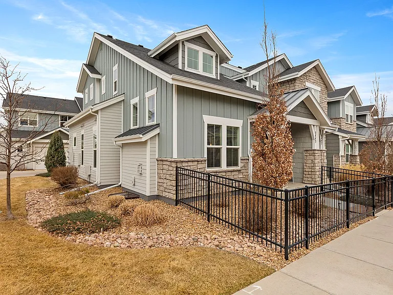 2443 Trio Falls Dr — Photo 2