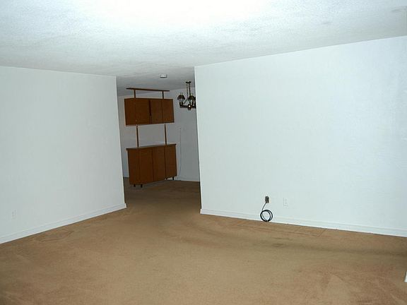 5th image of 1209 Cadillac Dr