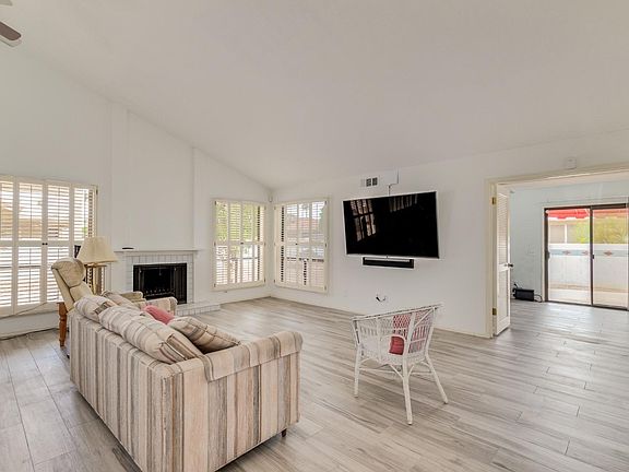 4th image of 25672 S Howard Dr