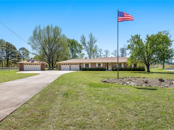 1903 Mayflower Rd, Bentonville, AR 72713