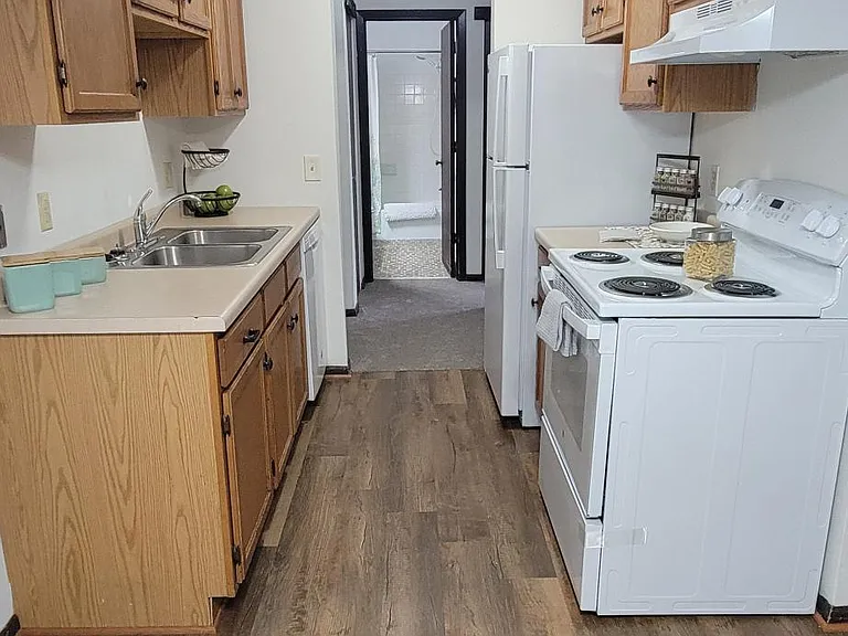 Apt 207