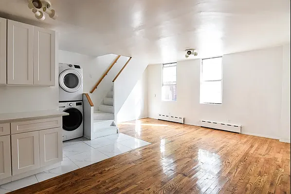 Rented by The Agency | media 3