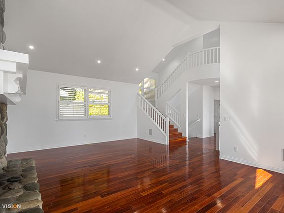 3rd image of 3175 Mathers Ave
