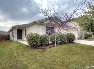 213 Clydesdale St, Schertz, TX 78108