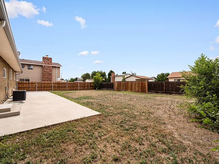 911 Candytuft Blvd — Photo 24