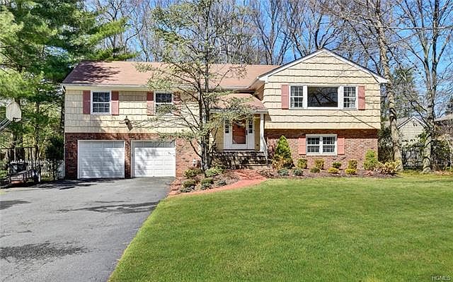 1st image of 6 Cypress Point Dr
