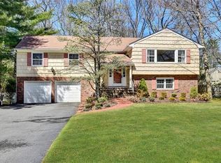 6 Cypress Point Dr, Purchase, NY 10577