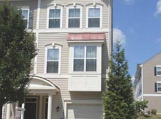 2889 Chinkapin Oak Ln #240, Woodbridge, VA 22191
