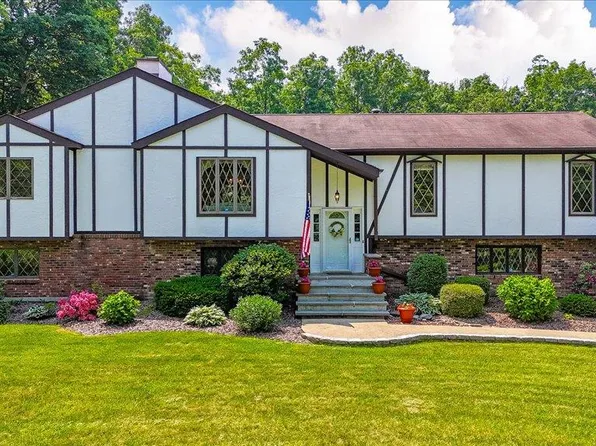 244 Rombout Road, Pleasant Valley, NY 12569