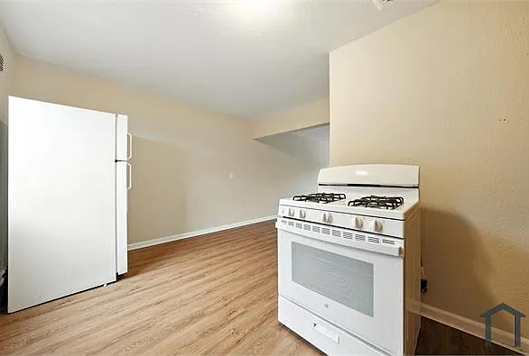 7123 Holly St #A — Photo 15