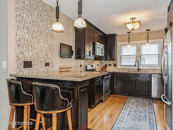 5th image of 521 Sunnyside Ave