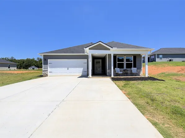 408 Chadwick Ln, Walhalla, SC 29691