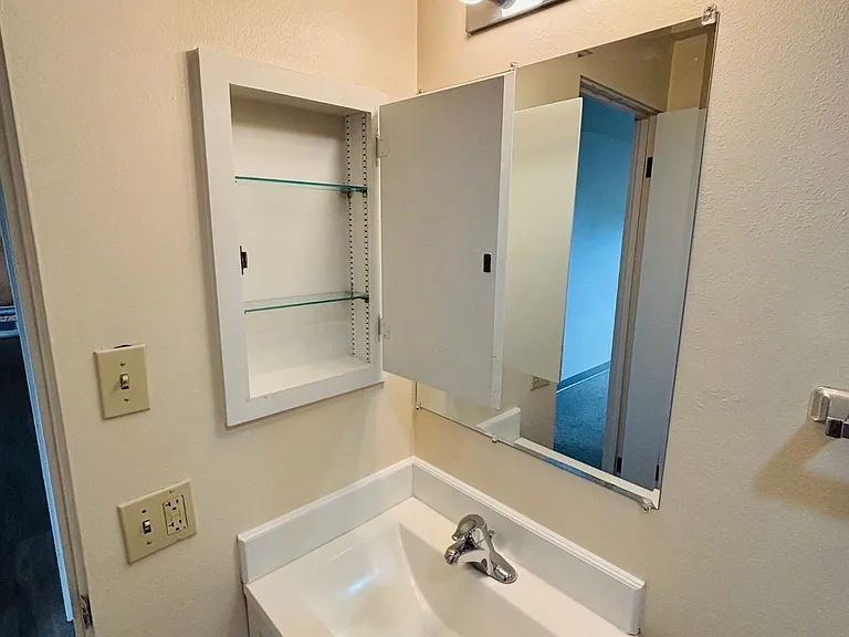 1503 N Wildcat Way #1 — Photo 4