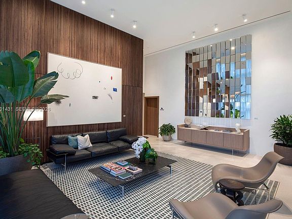 3rd image of 1400 Biscayne Blvd #608