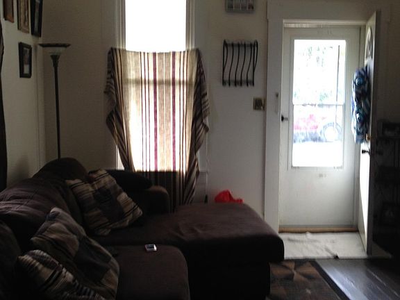 2nd image of 479 N Main St