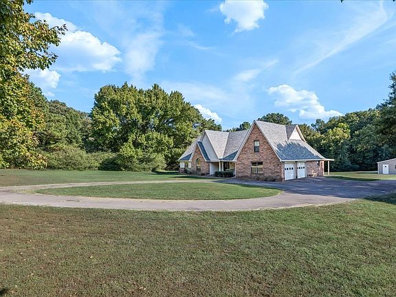 3rd image of 9485 Pleasant Ridge Rd