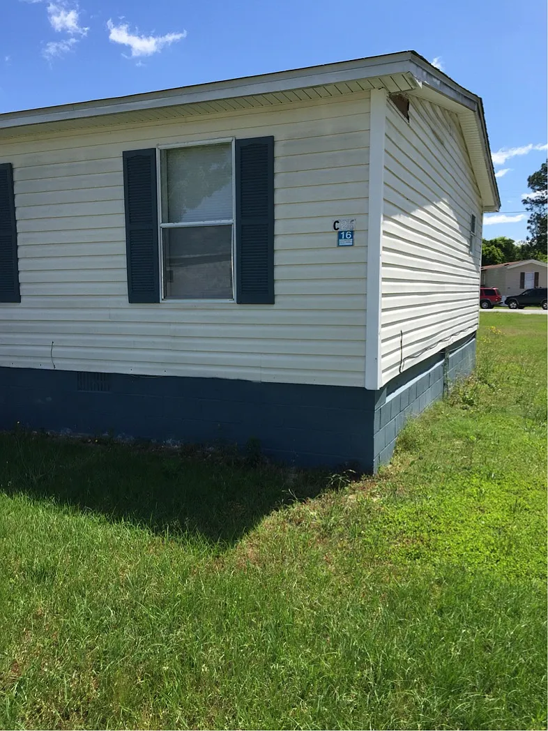 4 bed, 1792 sqft, $1,100 — Photo 1