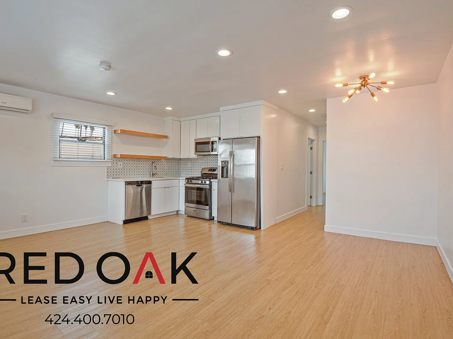 Sleek 2-Bed with In-Unit Laundry and Stainless Steel Appliances ~ In Koreatown! — Photo 2