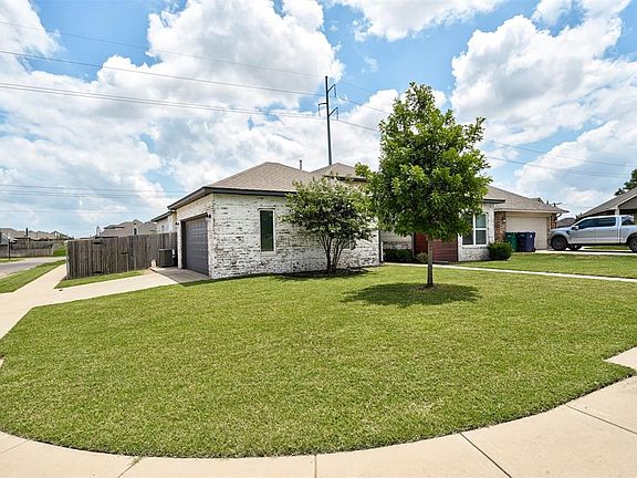 4th image of 9008 Arman Dr