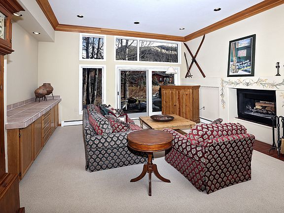 4th image of 4879 Meadow Dr Unit B